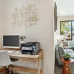 Best Western Plus Black Oak