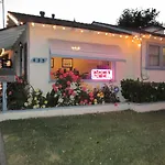 Farmhouse Motel