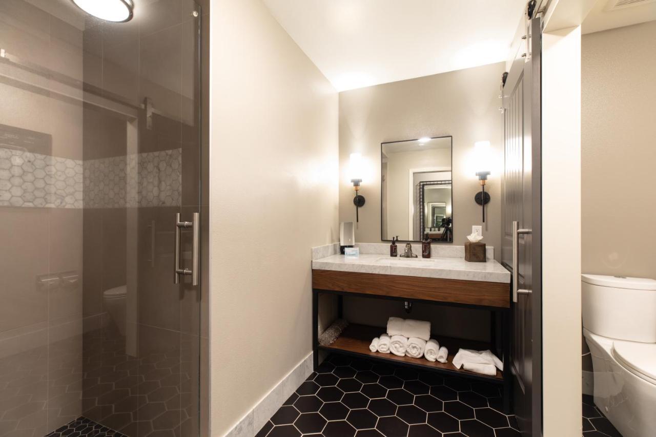 Oxford 3* Paso Robles
