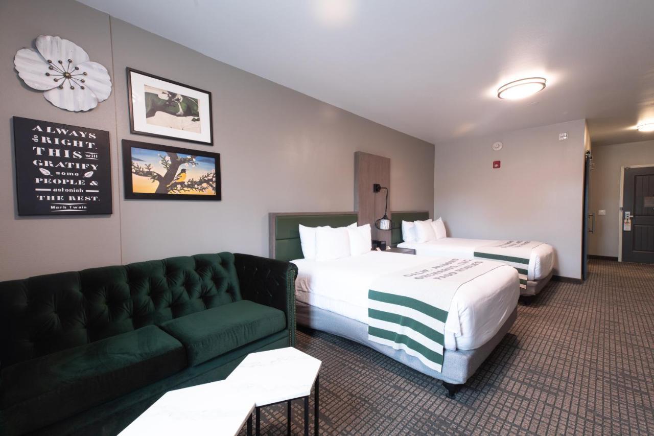 Oxford 3* Paso Robles