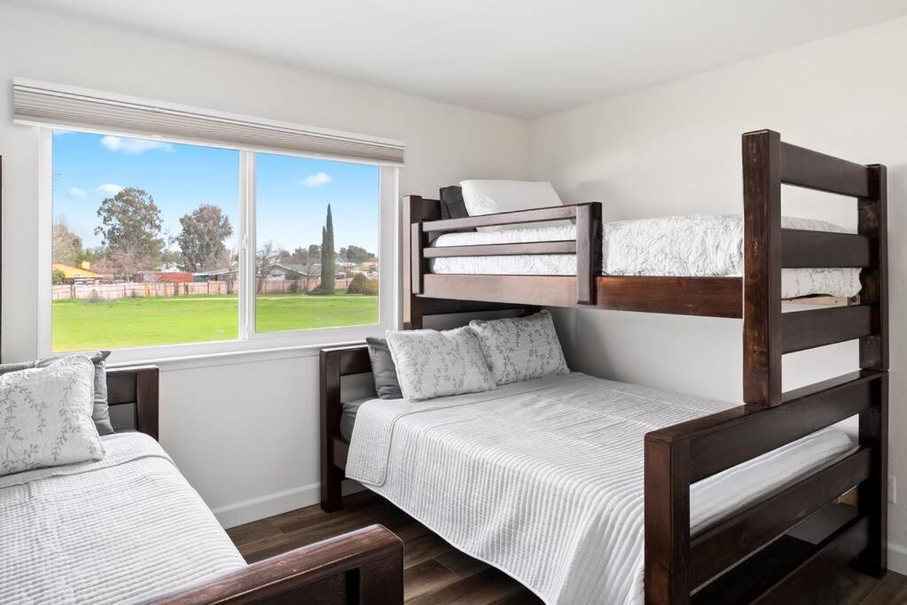 Rancho Vino- Two Master Bedrooms *