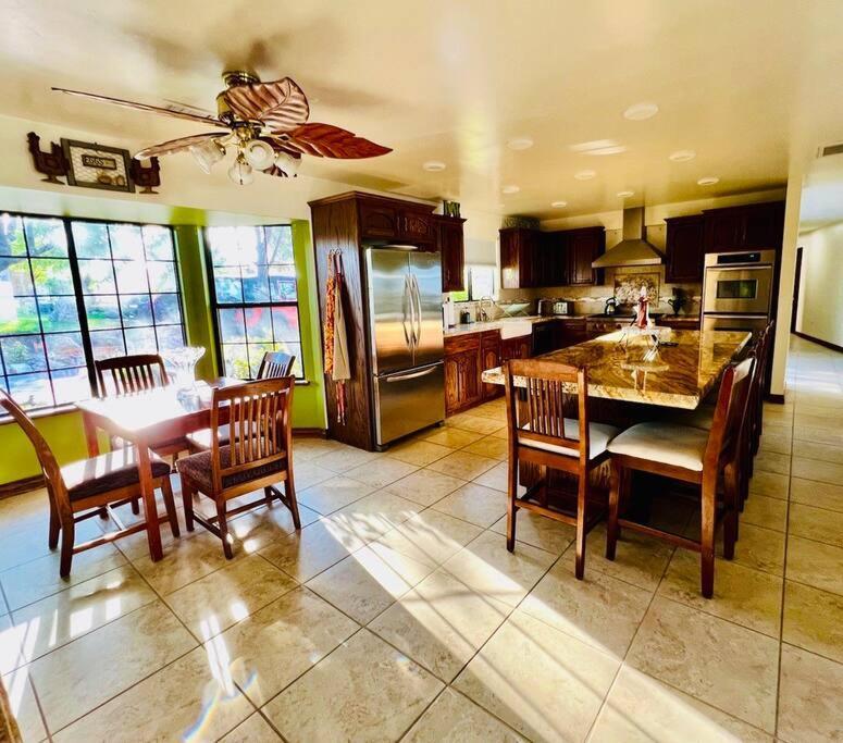 Amazing Views! 6br Wine Country & Farm Experience! *