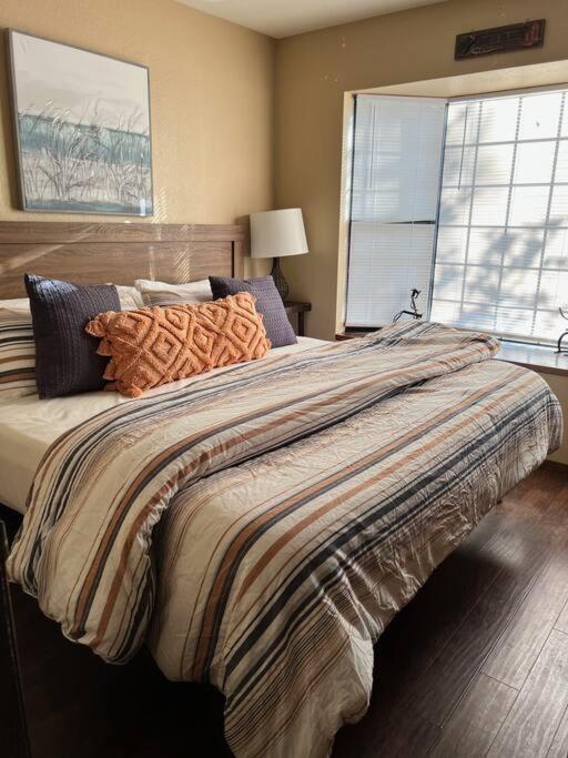 Amazing Views! 6br Wine Country & Farm Experience! Villa
