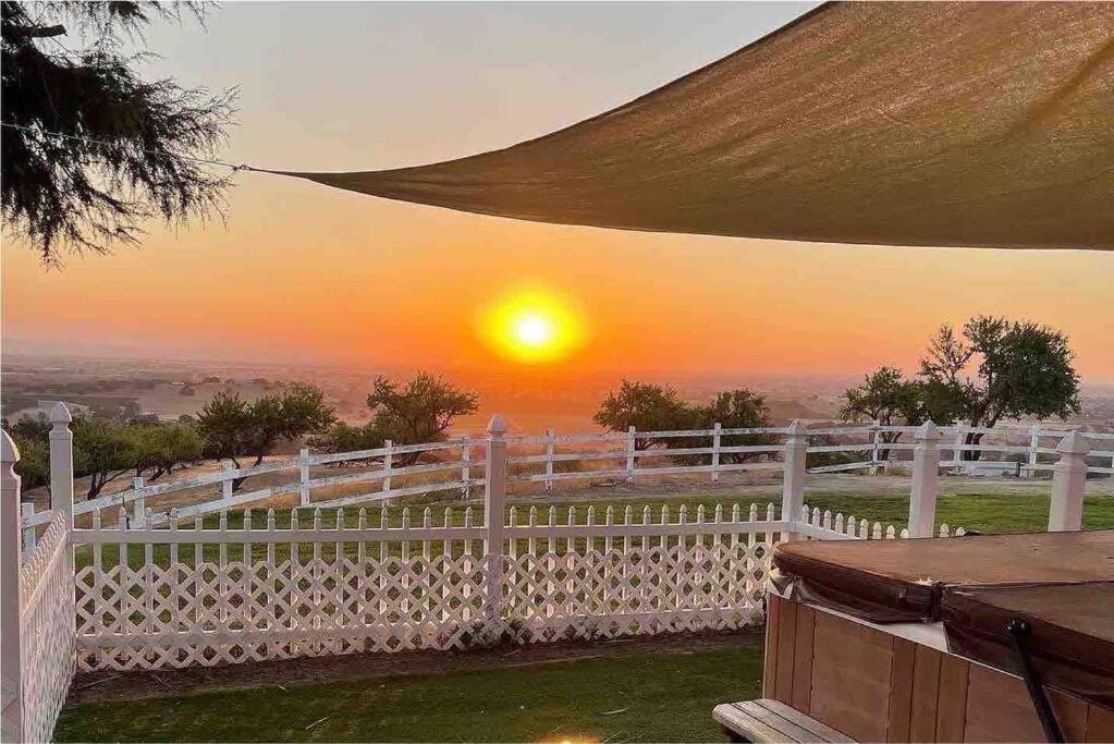 Amazing Views! 6br Wine Country & Farm Experience! *