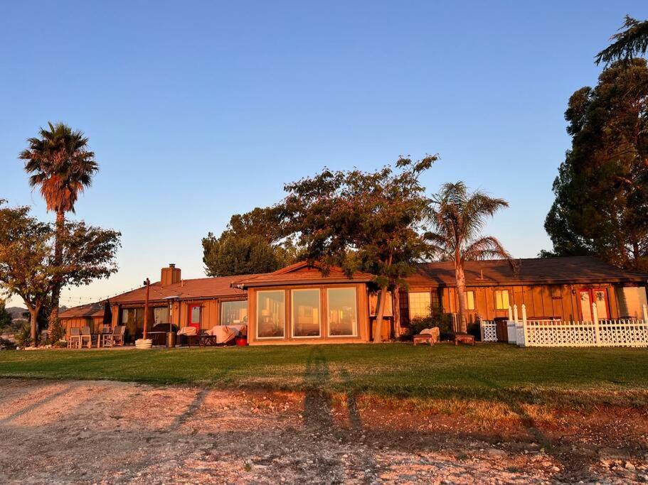 Amazing Views! 6br Wine Country & Farm Experience! Villa