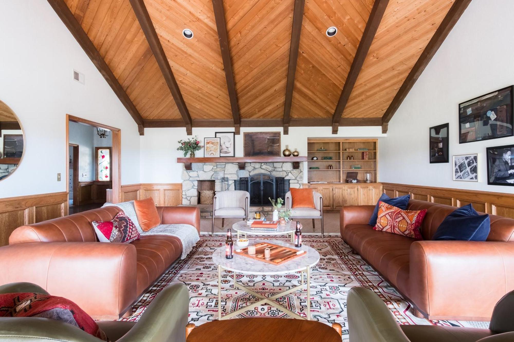 Cathedral By Avantstay Charming Secluded Estate W Sauna Pool Table Views Of The Rolling Hills Holiday home