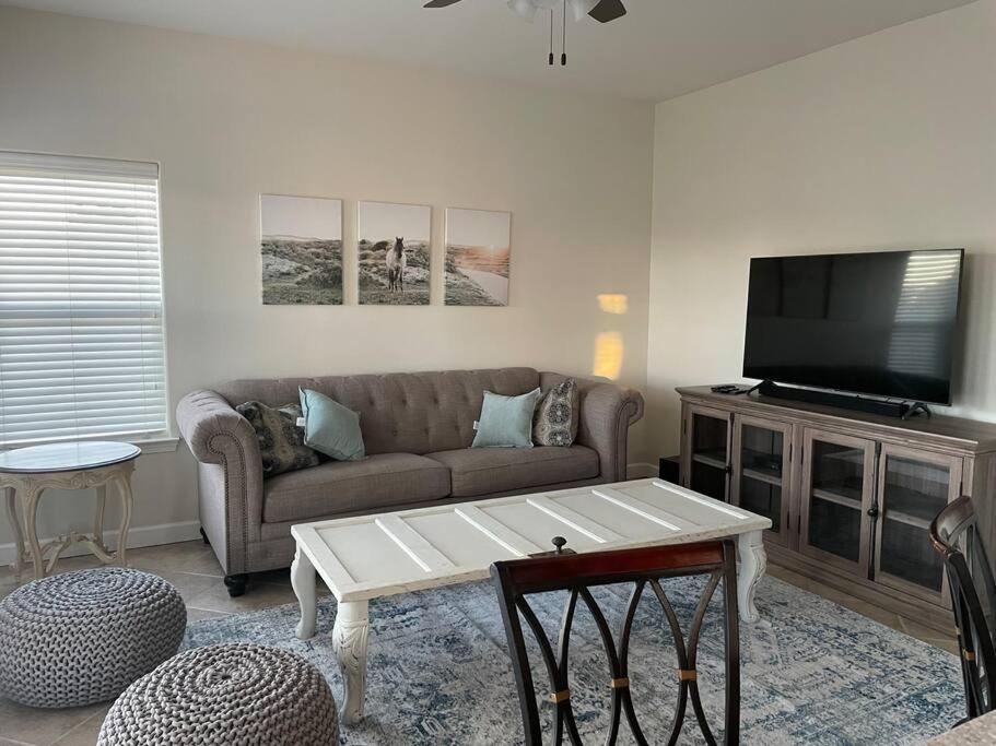 Our Farmhouse, Our Place: Cozy And Cute Homestead! * Paso Robles