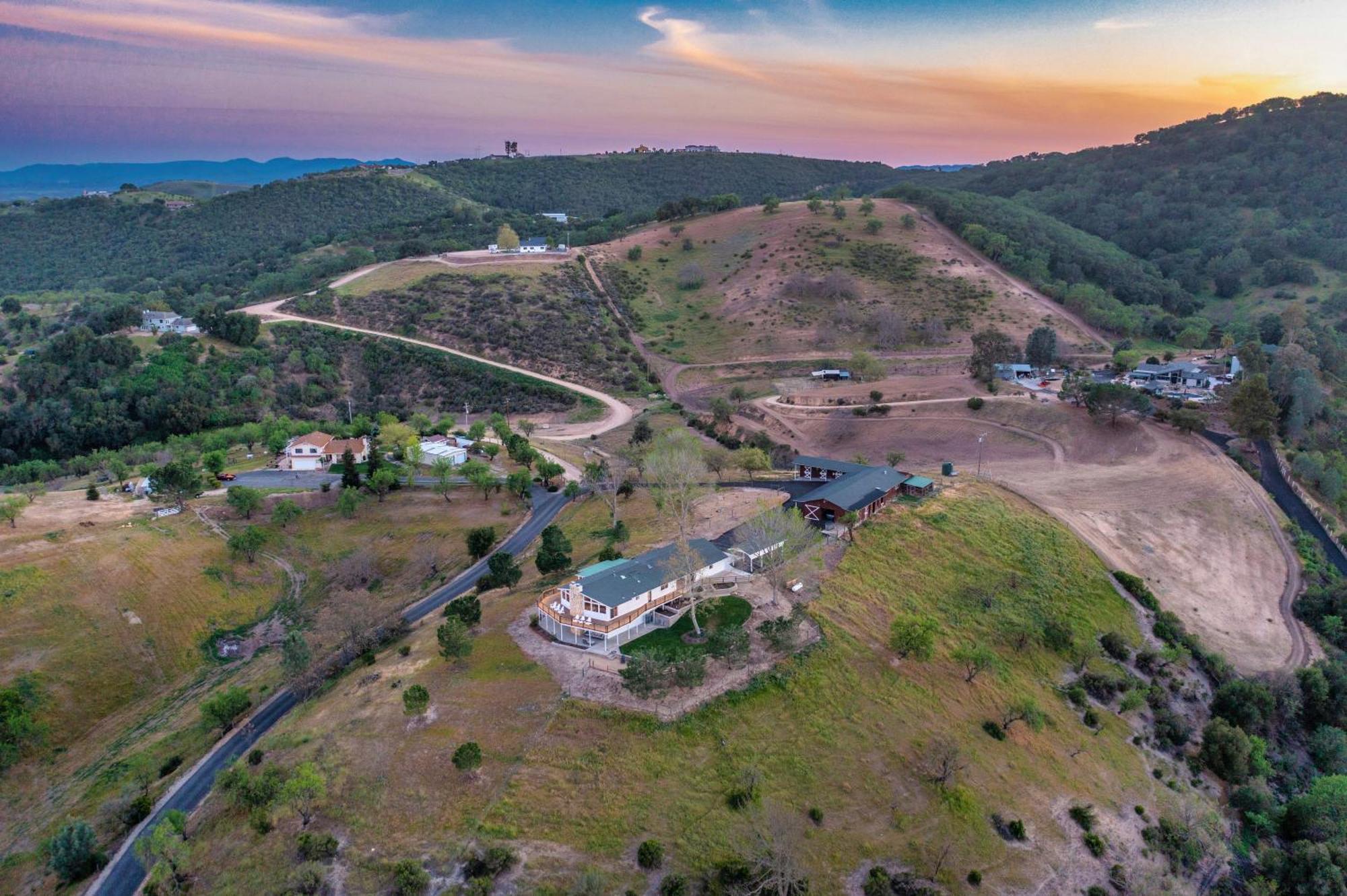 Valley Vista - 7-acre Wine Country Ranch, Sweeping Views, Close To Downtown! * Paso Robles