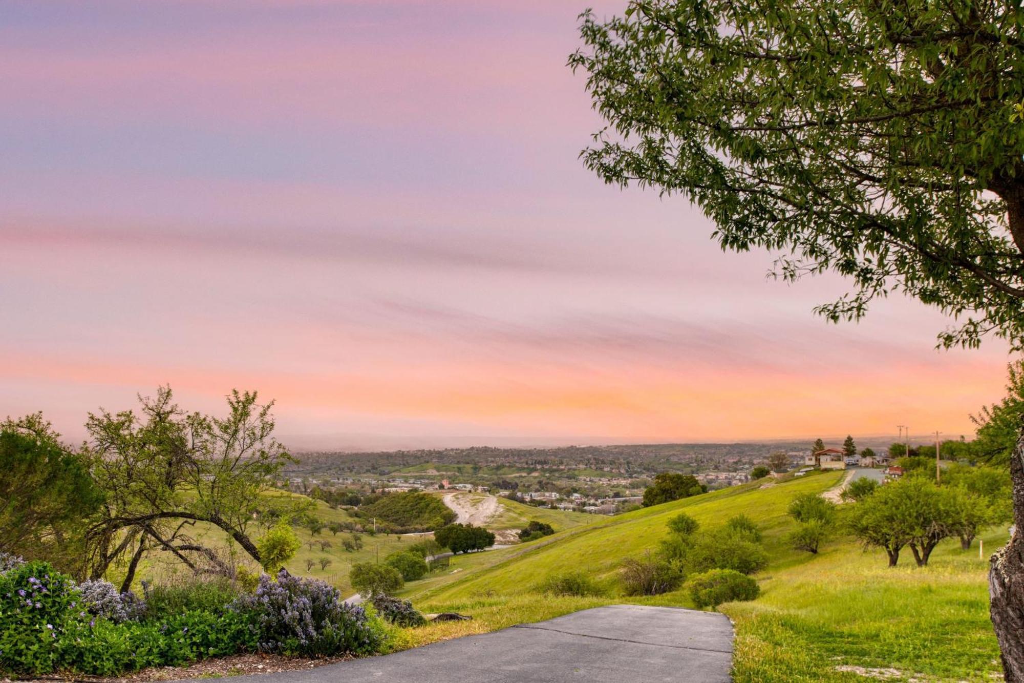 Hilltop By Avantstay Countryside Escape W Views Holiday home *