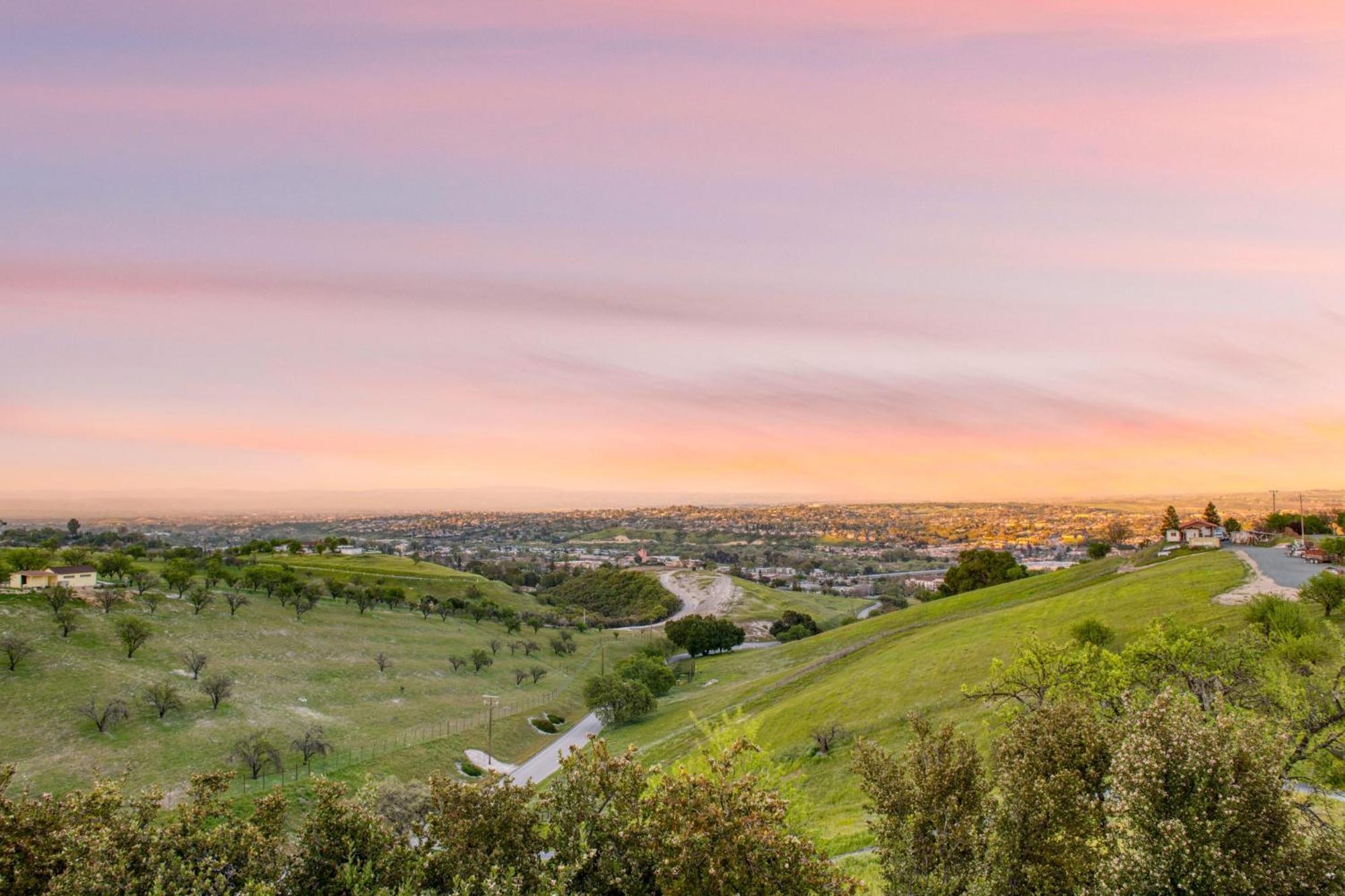 Holiday home Hilltop By Avantstay Countryside Escape W Views Paso Robles