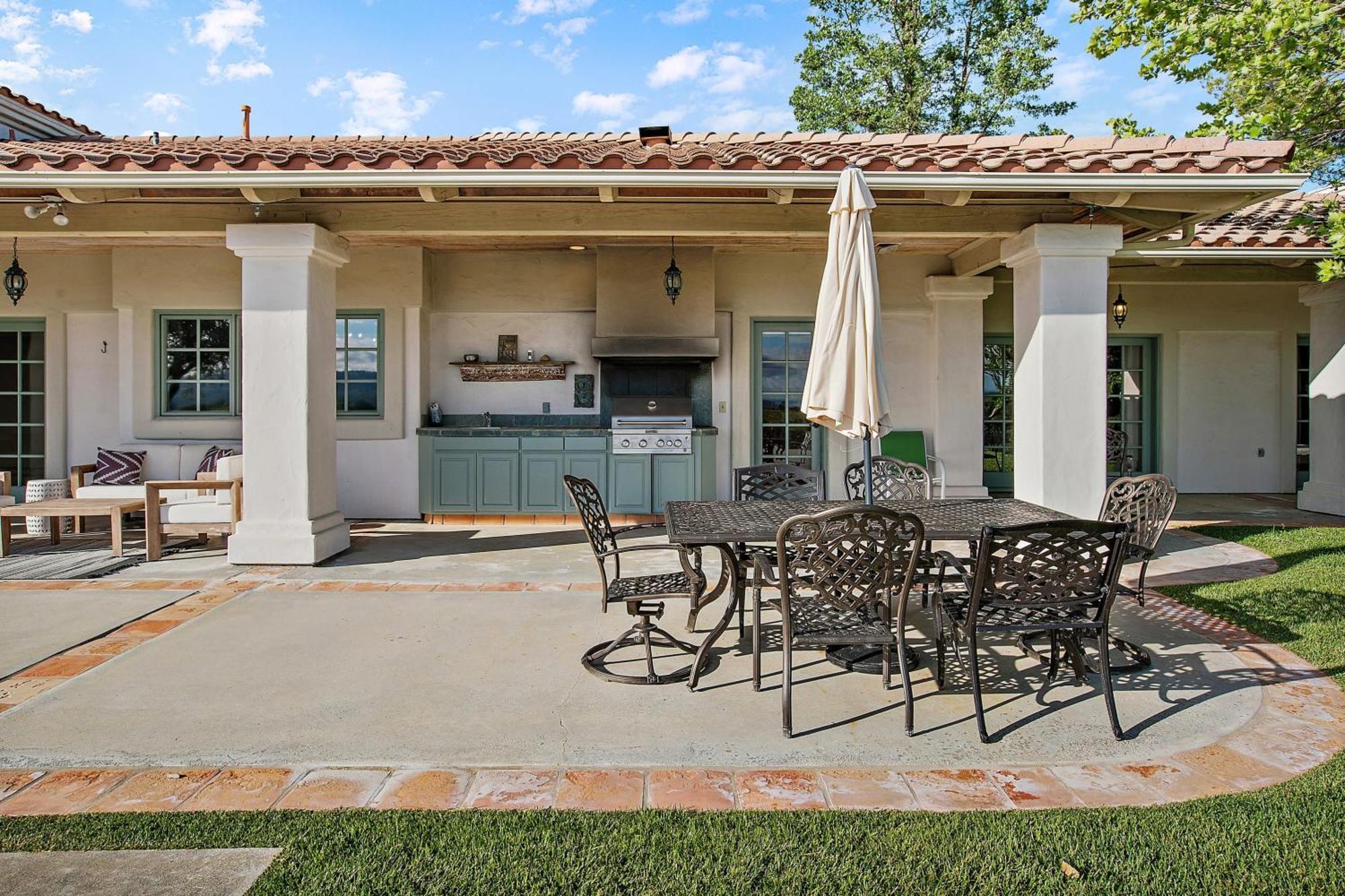 Wellsona Vineyard Retreat Pool Hot Tub Views Main Guest Paso Robles