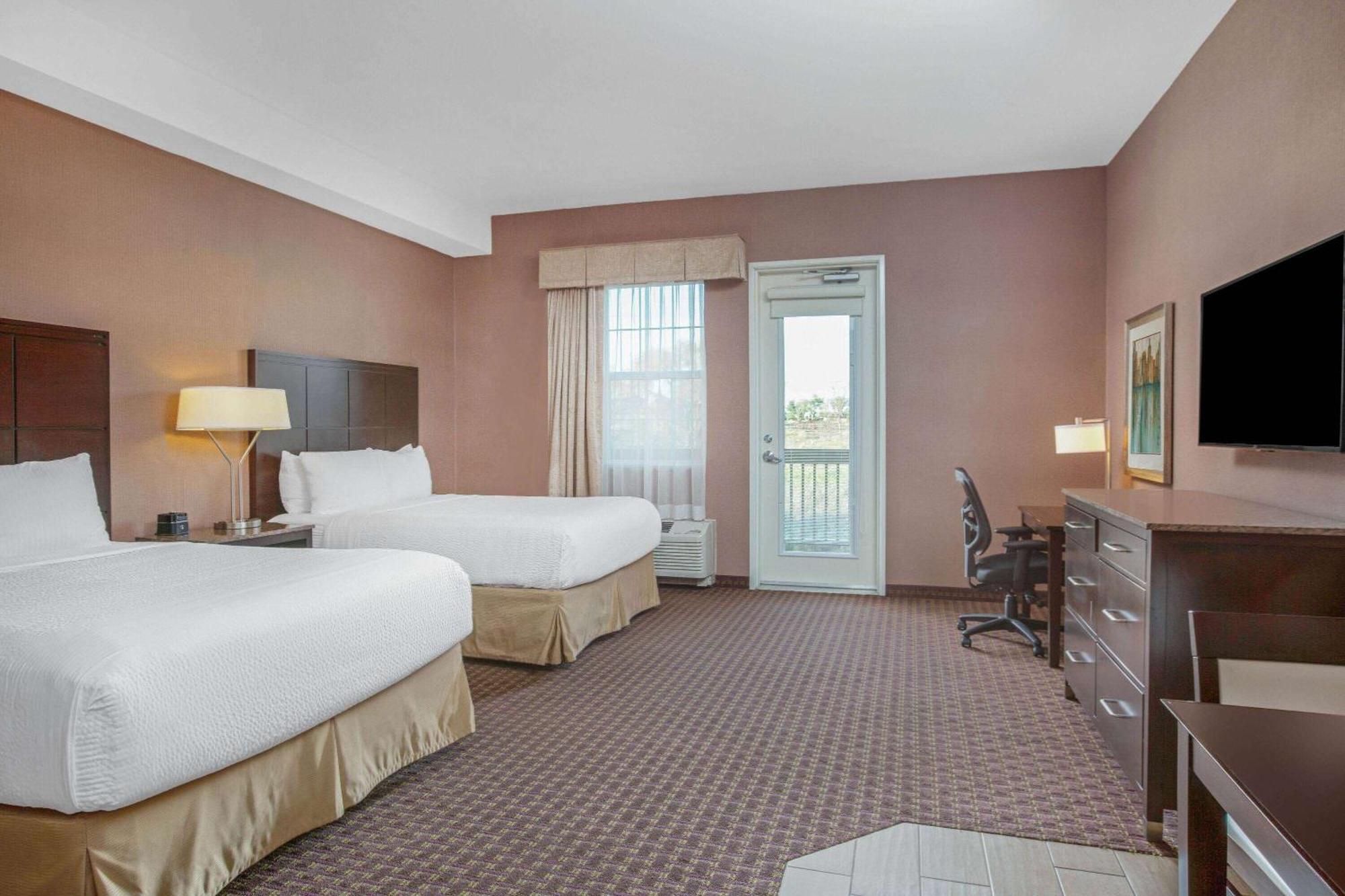 La Quinta By Wyndham Hotel