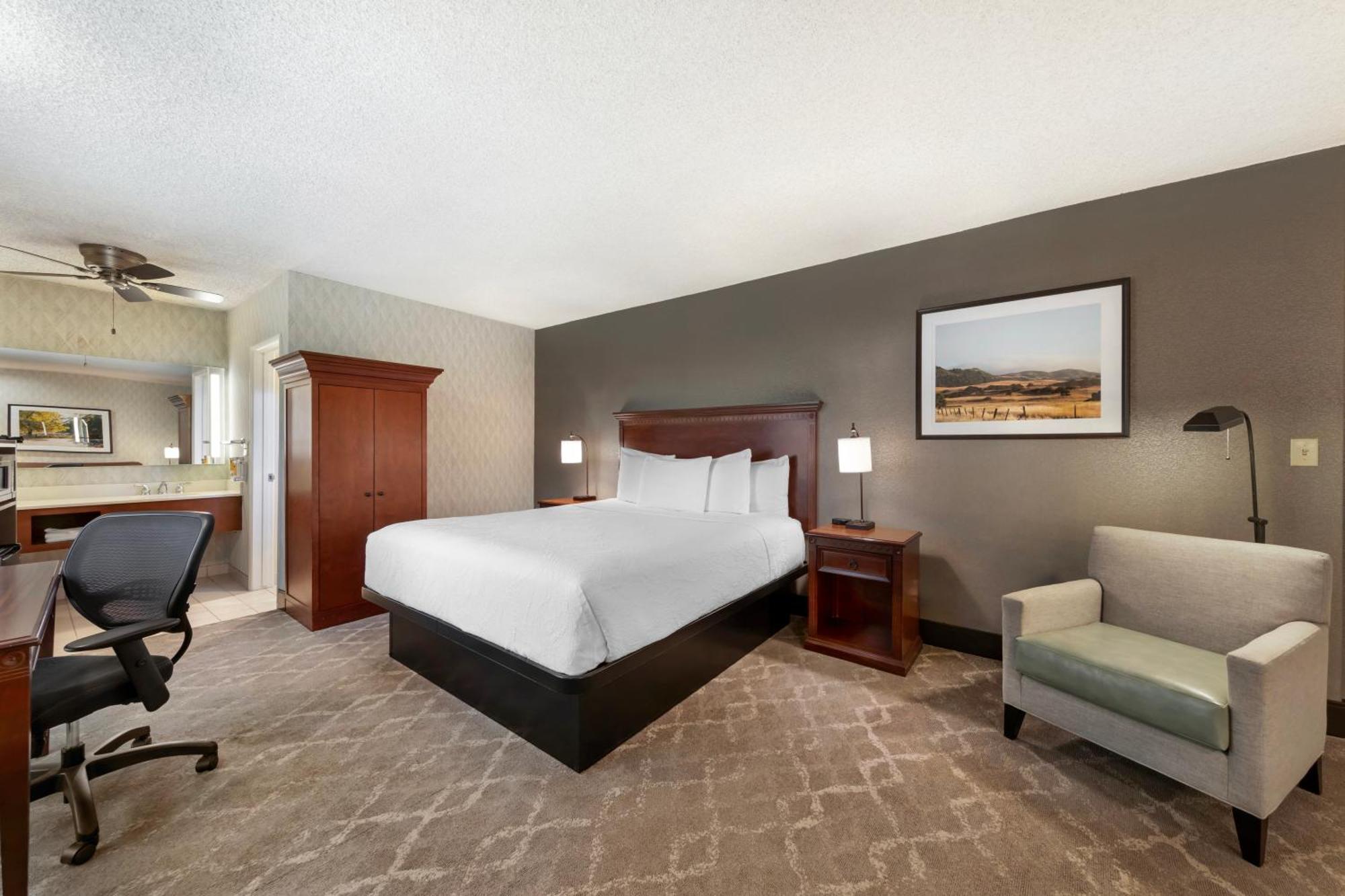 Hotel Best Western Plus Black Oak 3*