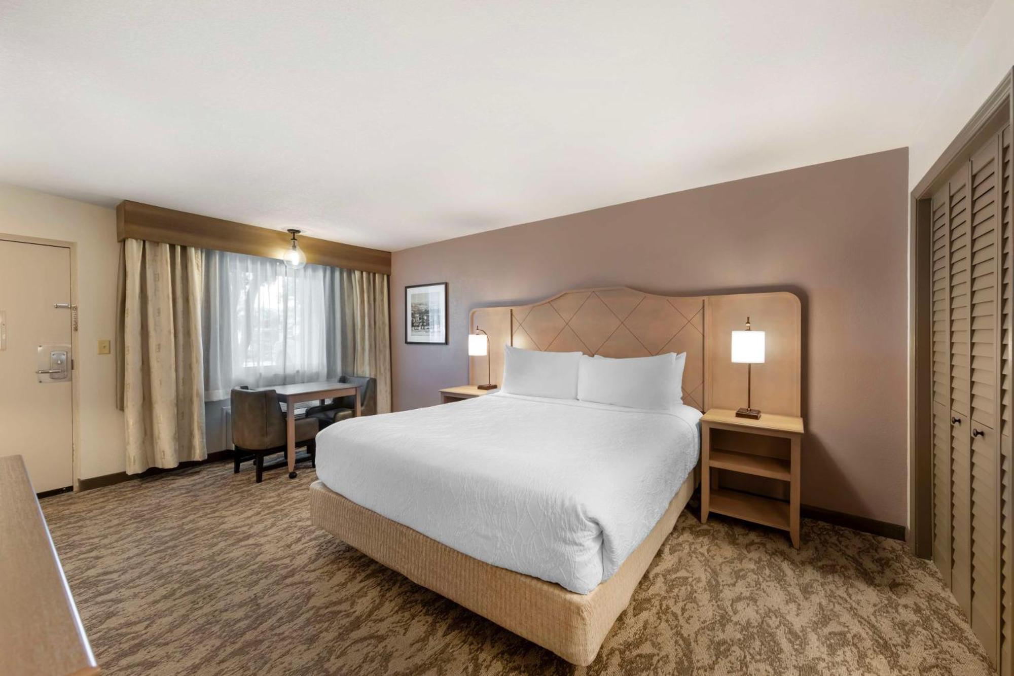 Hotel Best Western Plus Black Oak