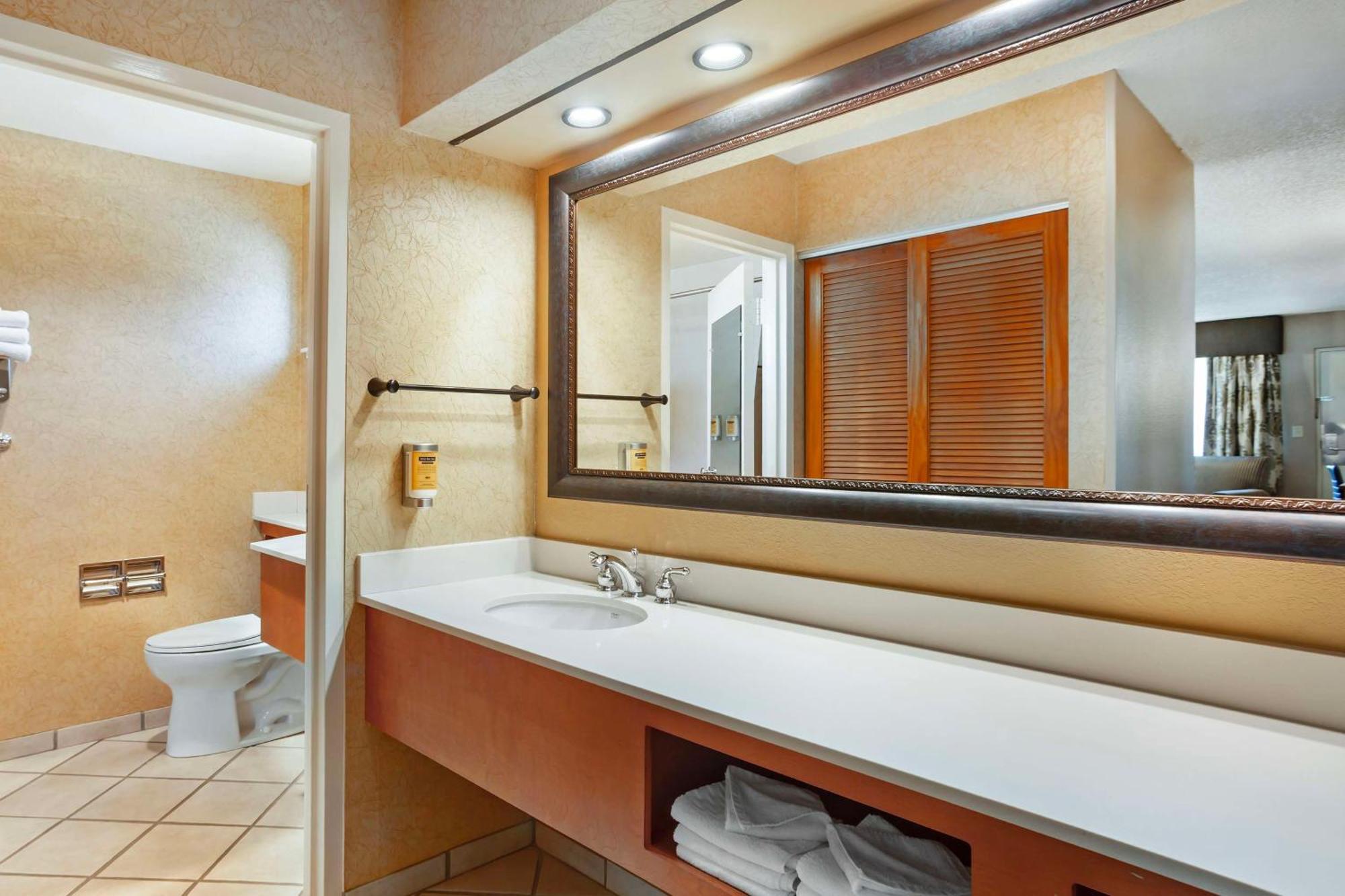 Hotel Best Western Plus Black Oak 3*