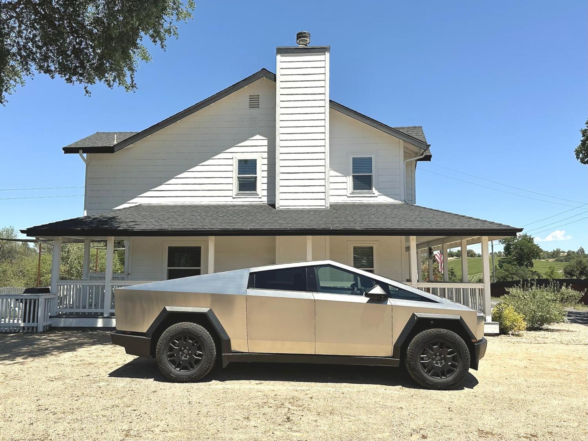 Wine Country Modern With Heated Pool, Hot Tub, Cybertruck Paso Robles