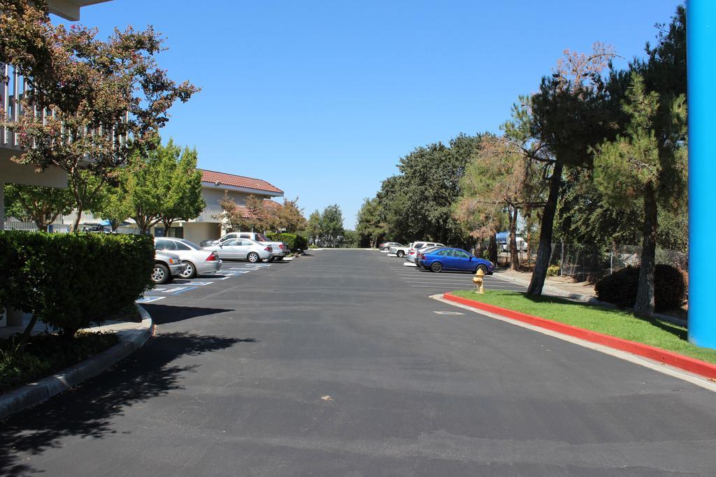 6-paso Robles, Ca Hotel