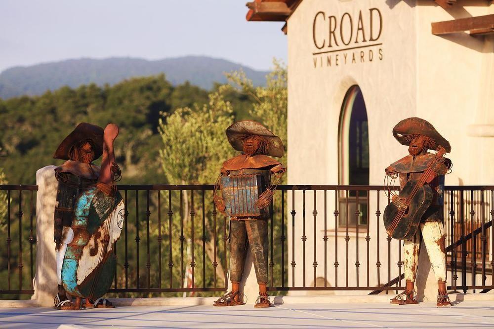 Inn Croad Vineyards - The 3*