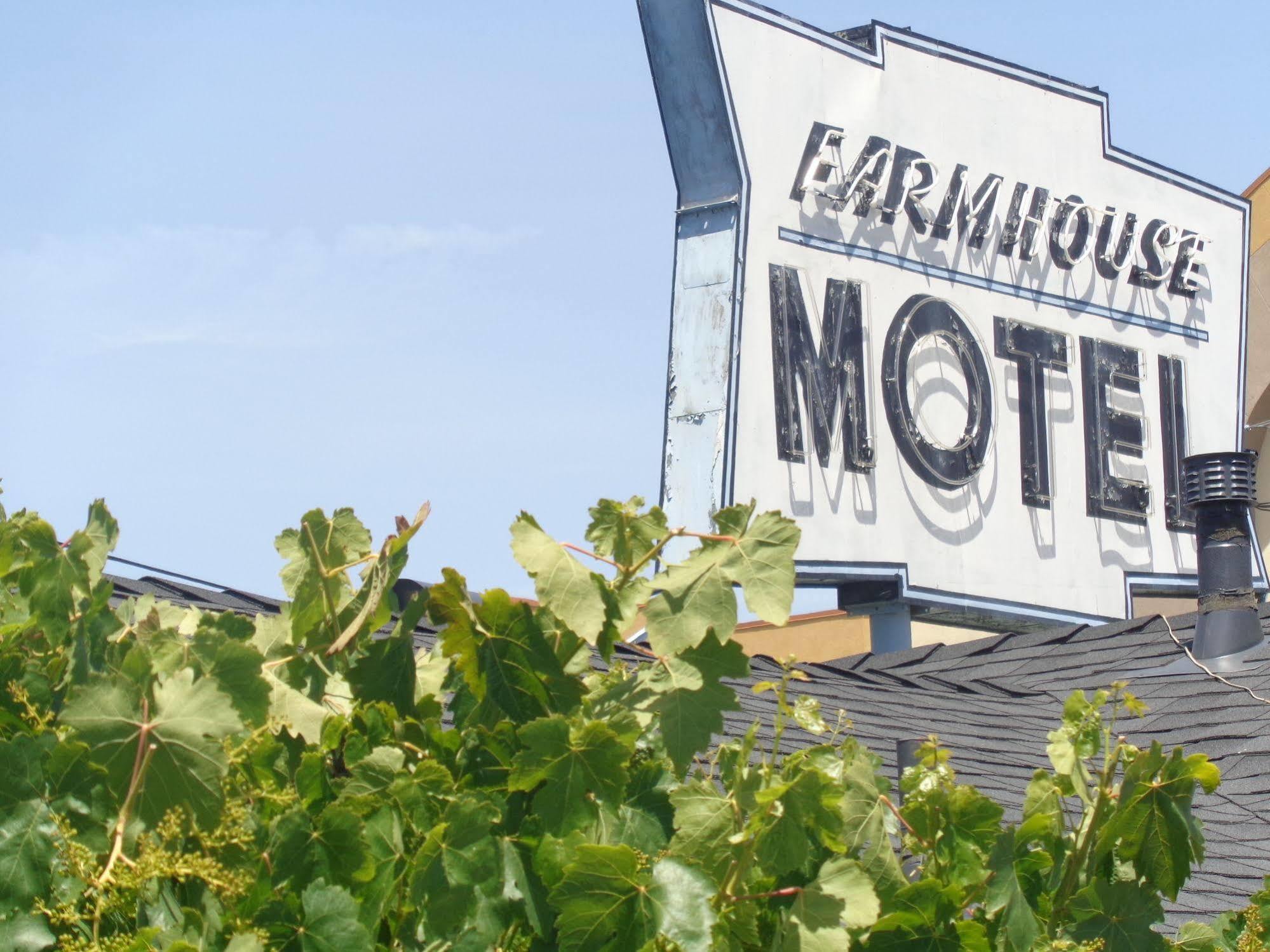 Motel Farmhouse Motel 3*