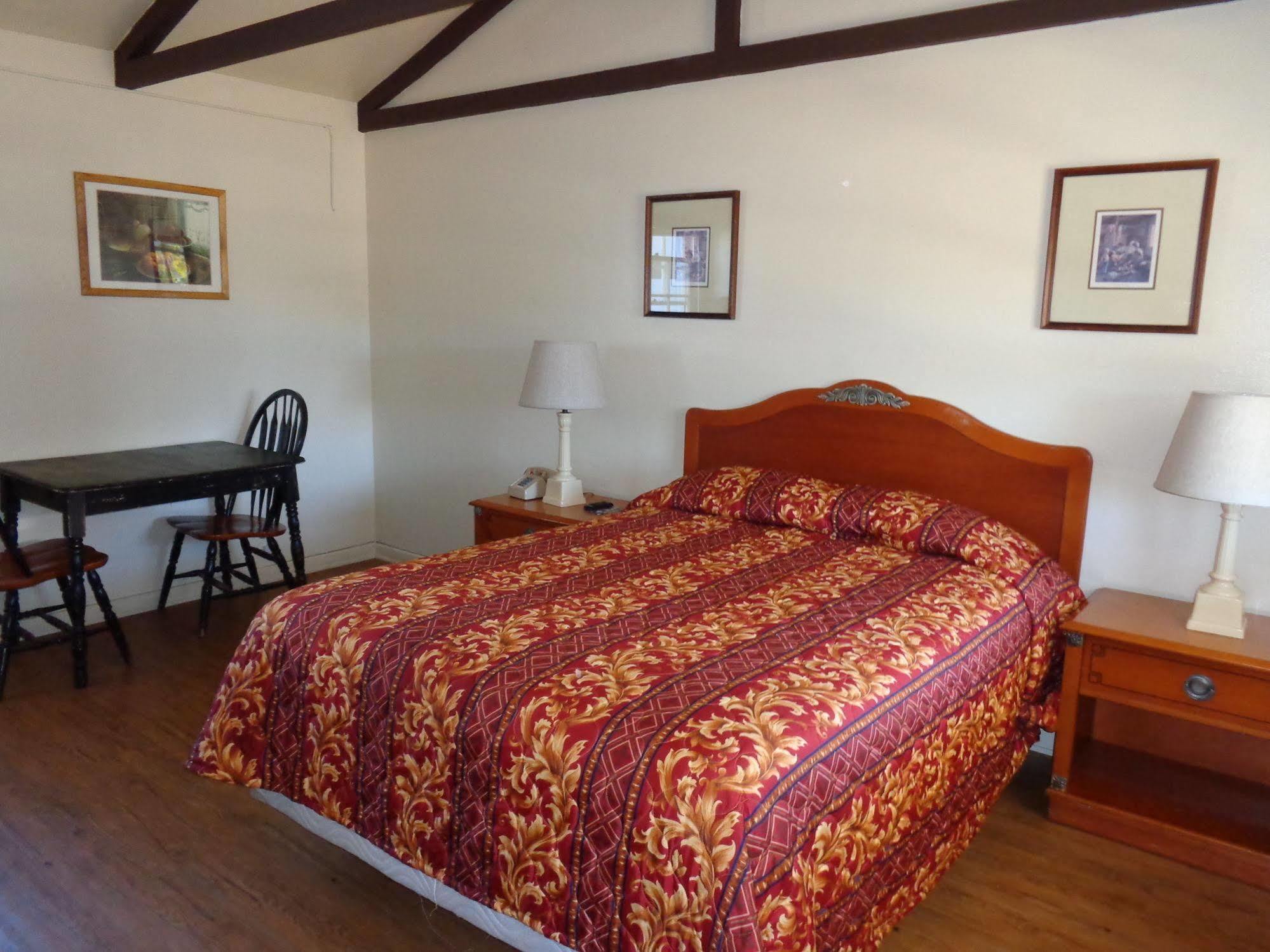 Farmhouse Motel Paso Robles