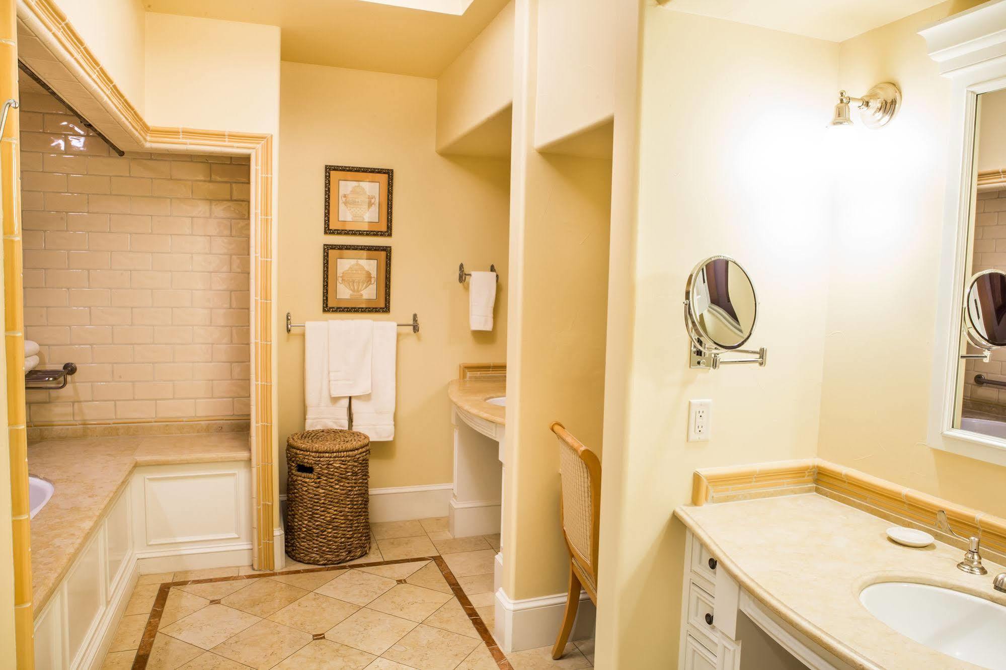Calipaso Winery & Bed & Breakfast Paso Robles