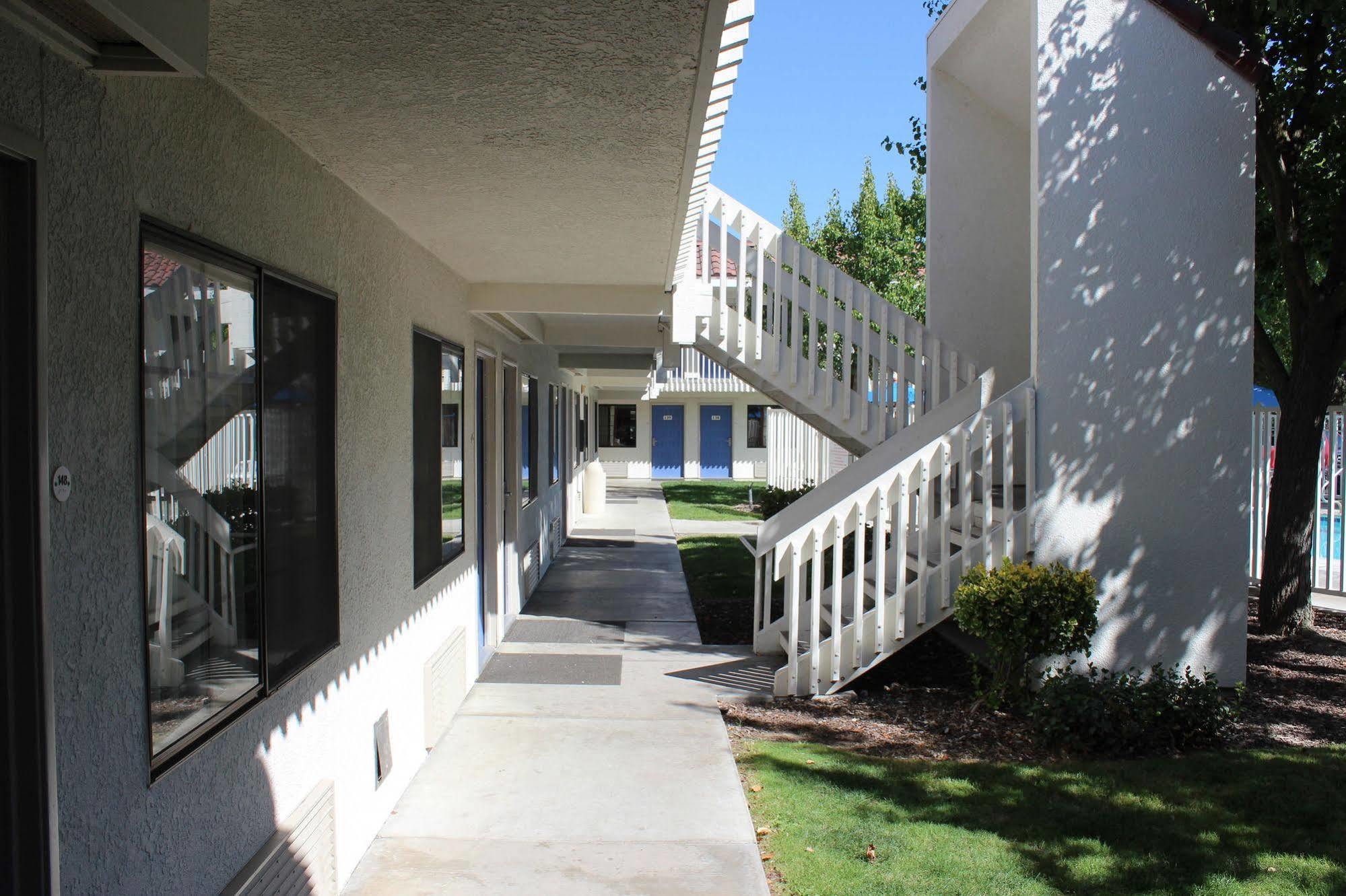 6-paso Robles, Ca 2* Paso Robles