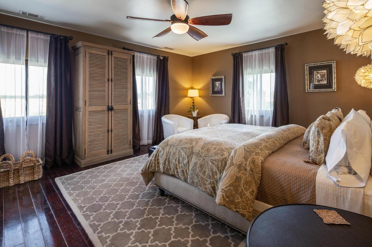 Sundance Bed & Breakfast 4*