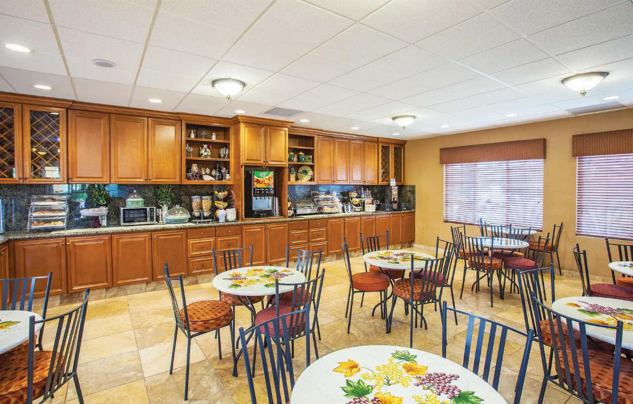 La Quinta By Wyndham Hotel