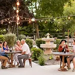 Summerwood Inn