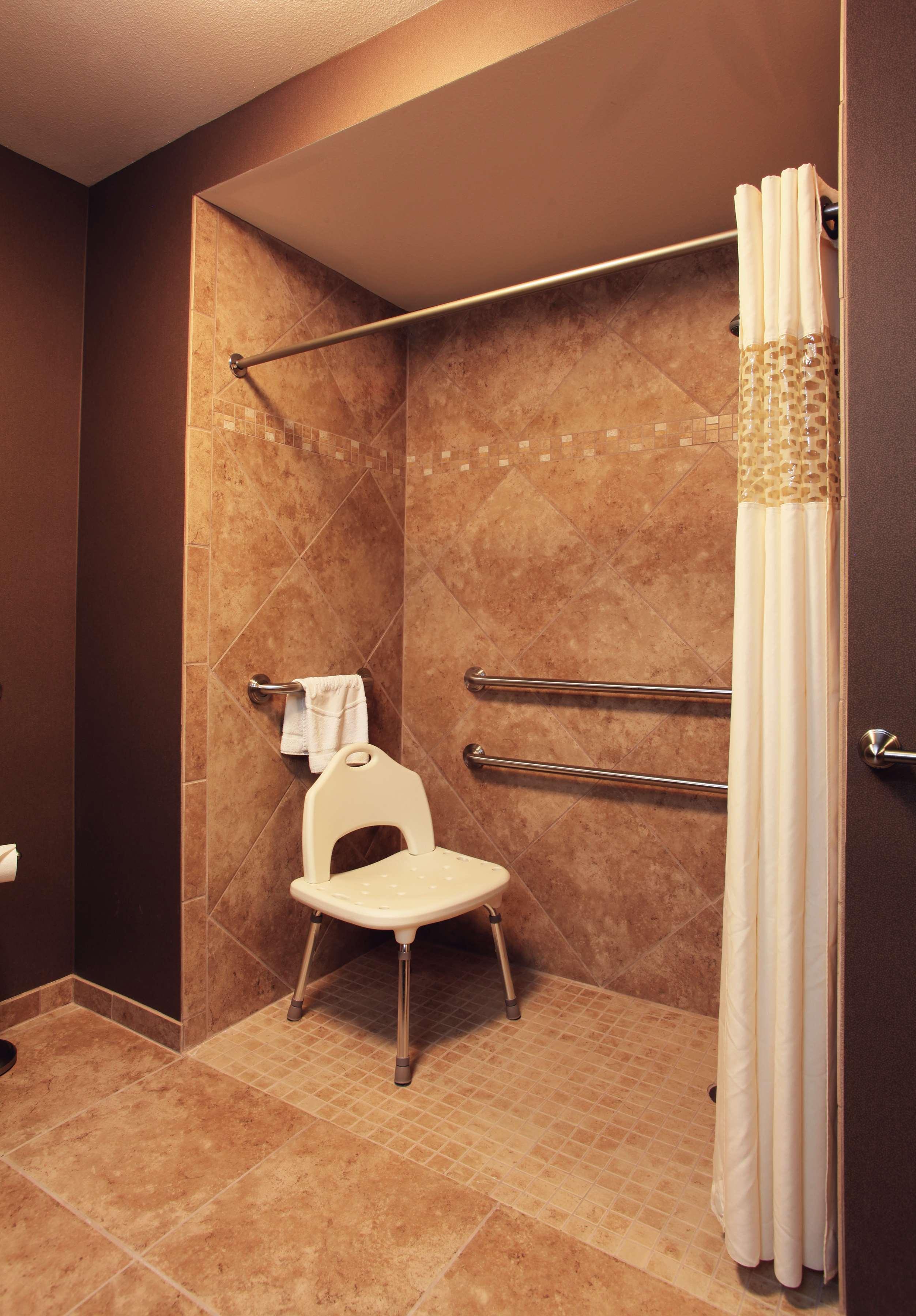 Hotel Hampton &