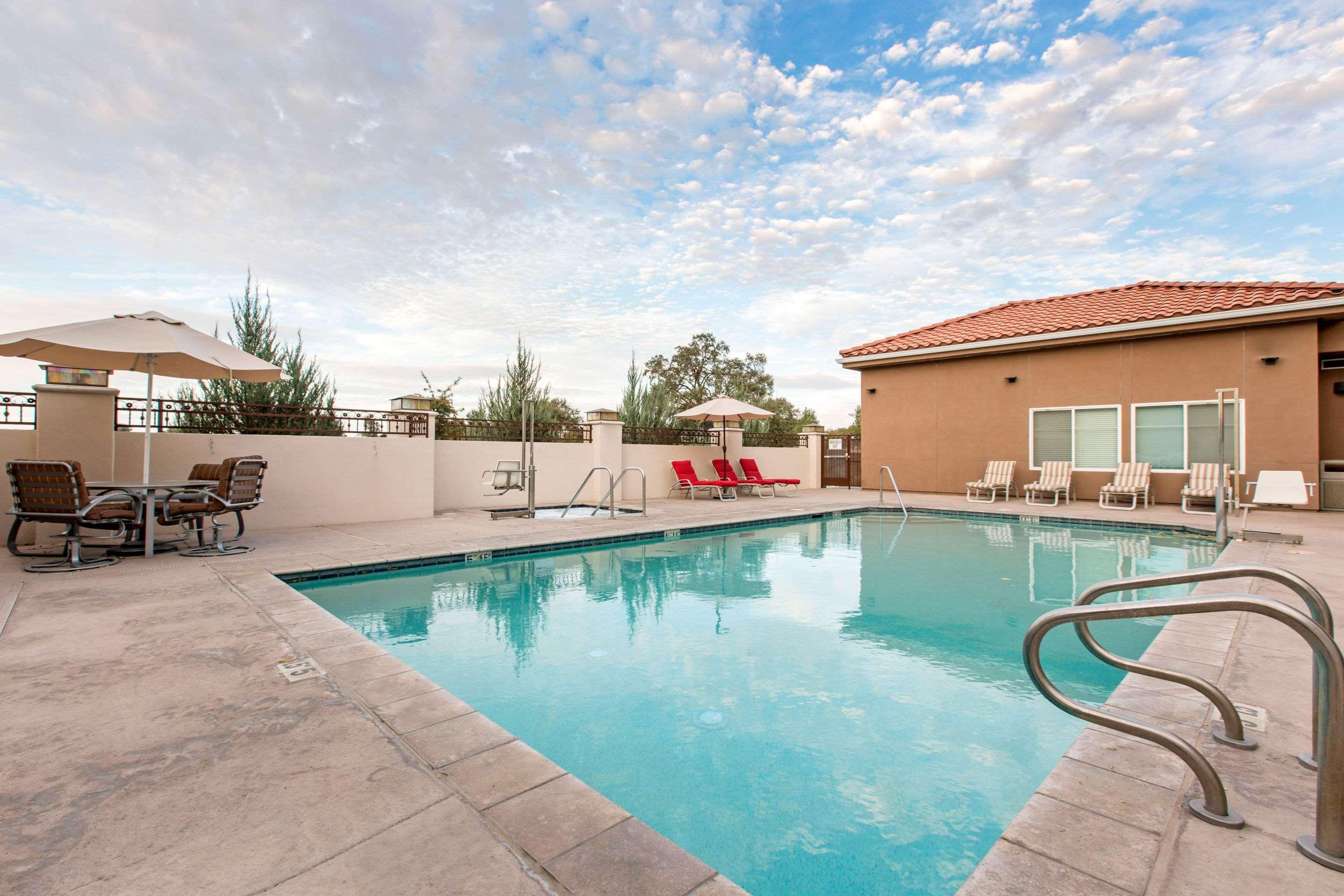 The Oaks & 4* Paso Robles