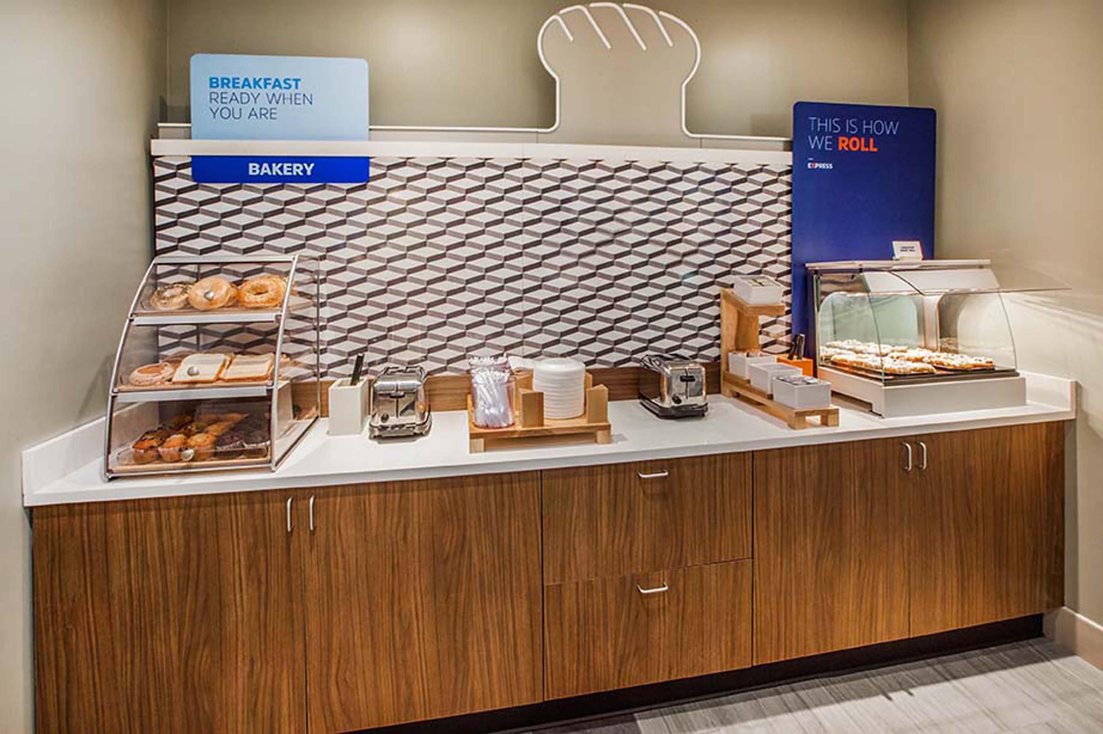 Express & - By Ihg 3* Paso Robles