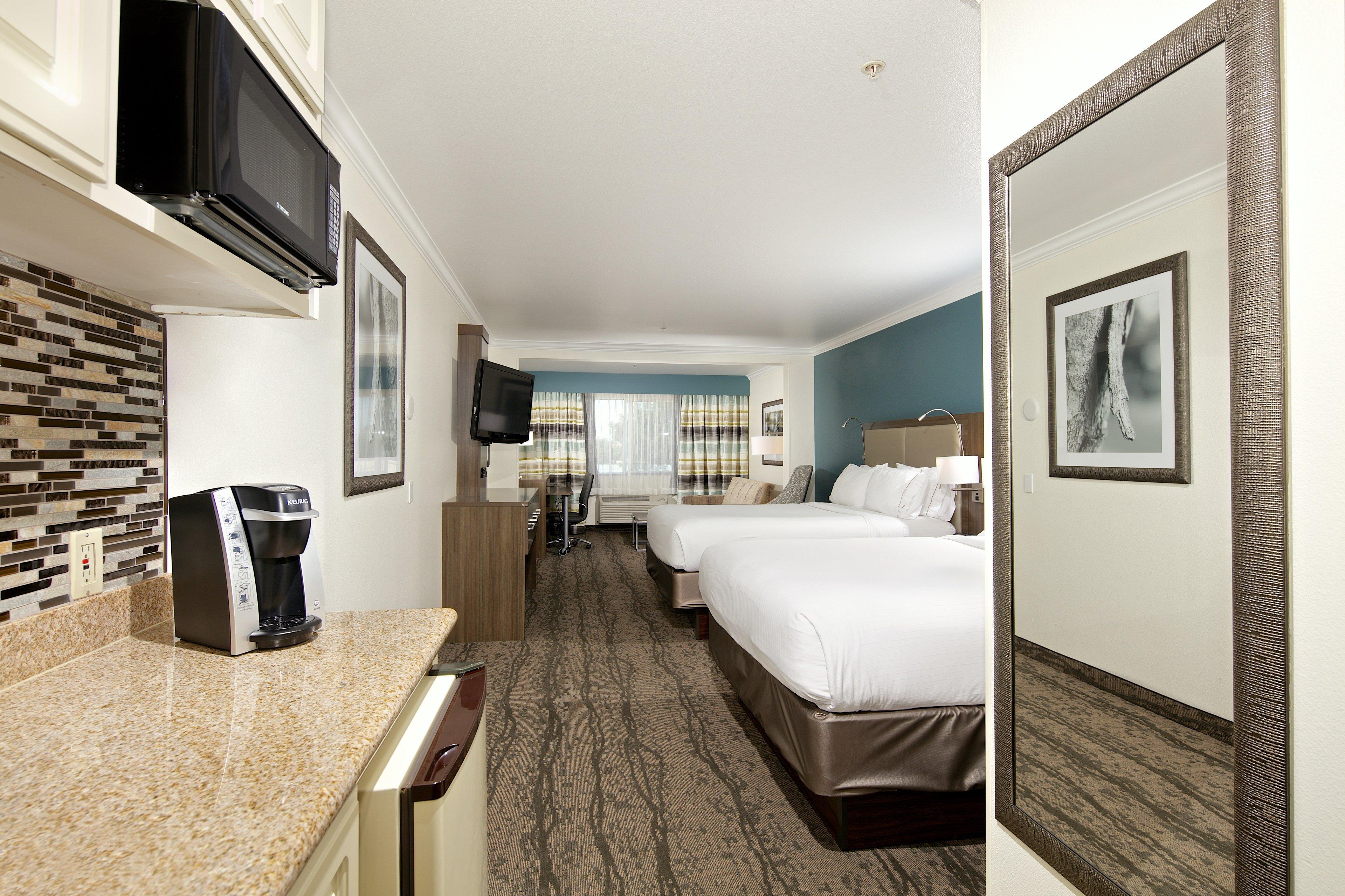 Express & - By Ihg Hotel 3*