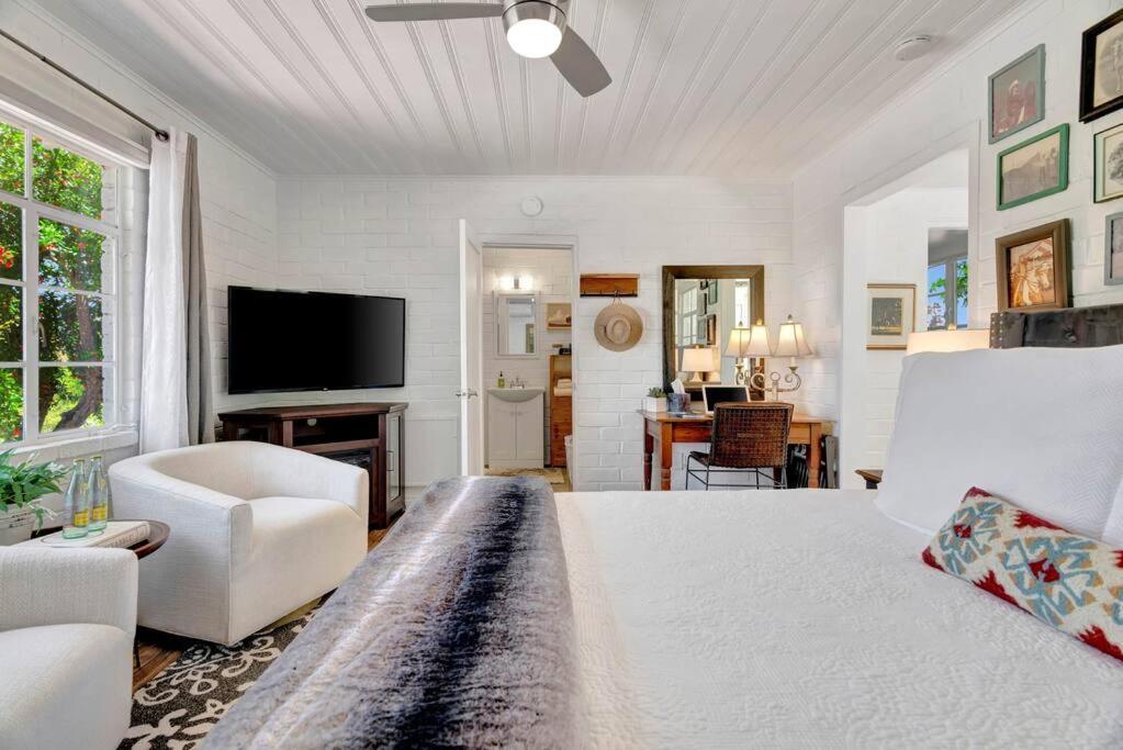 Hilltop 1 Bed/1 Bath Close To Downtown Paso * Paso Robles