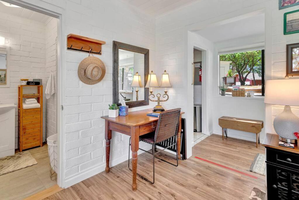 Hilltop 1 Bed/1 Bath Close To Downtown Paso Paso Robles