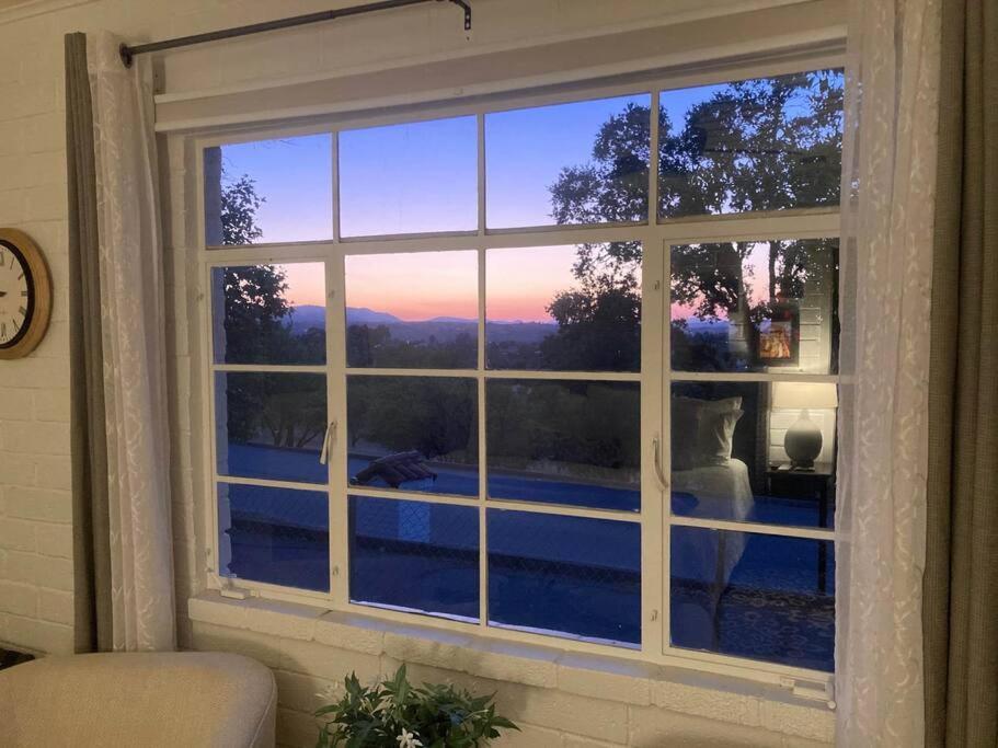 Hilltop 1 Bed/1 Bath Close To Downtown Paso *