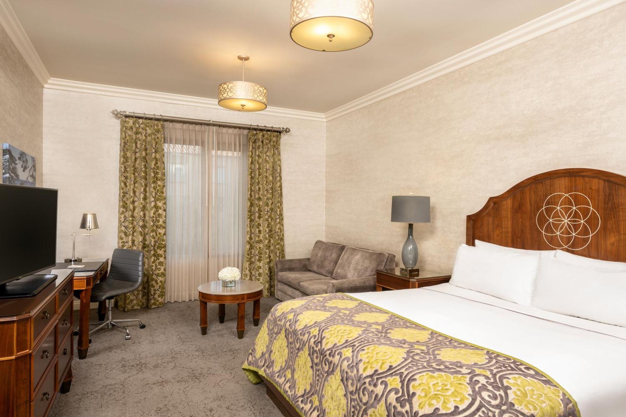Allegretto Vineyard Hotel