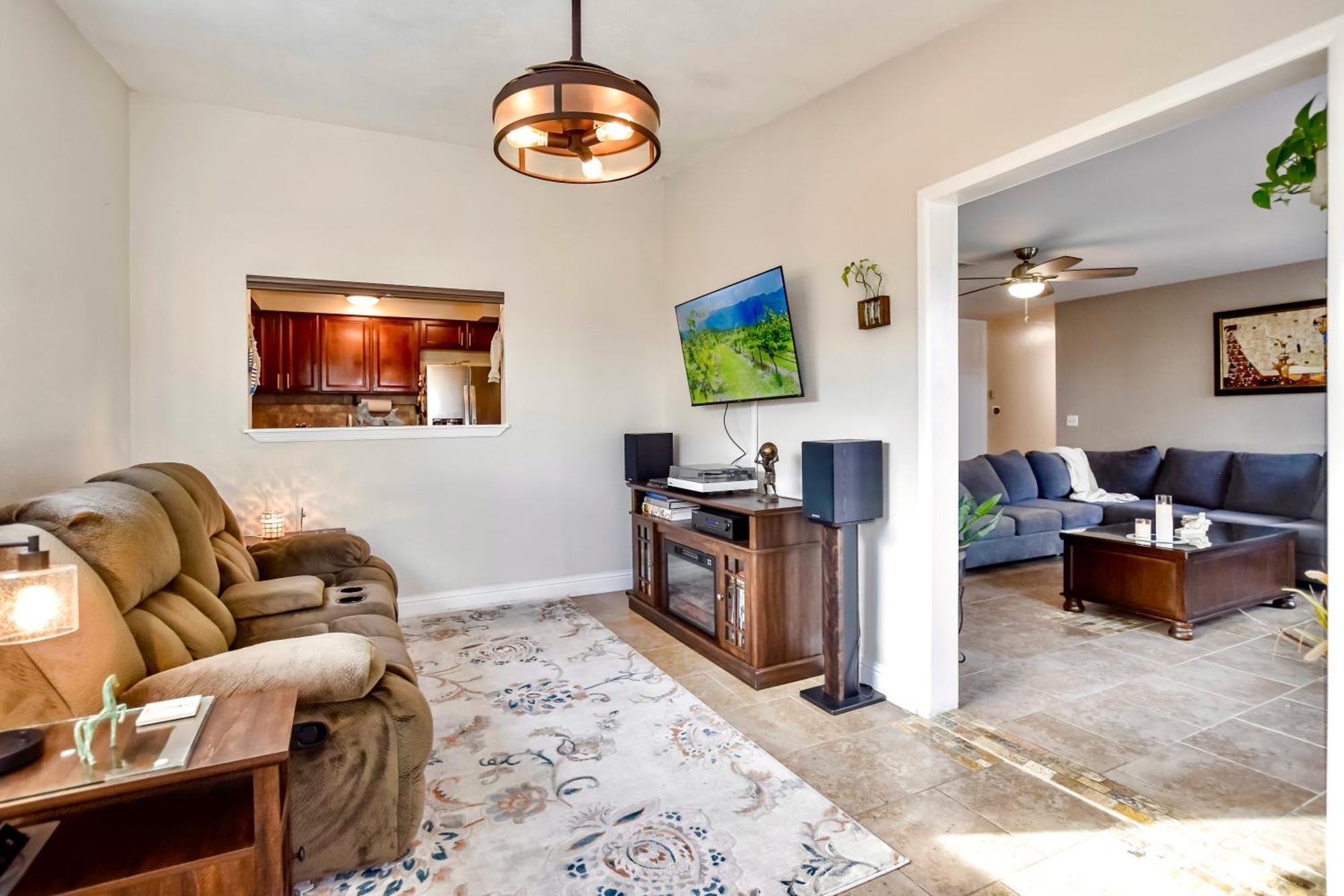 Wine Country Retreat - For The Solo Traveler Homestay