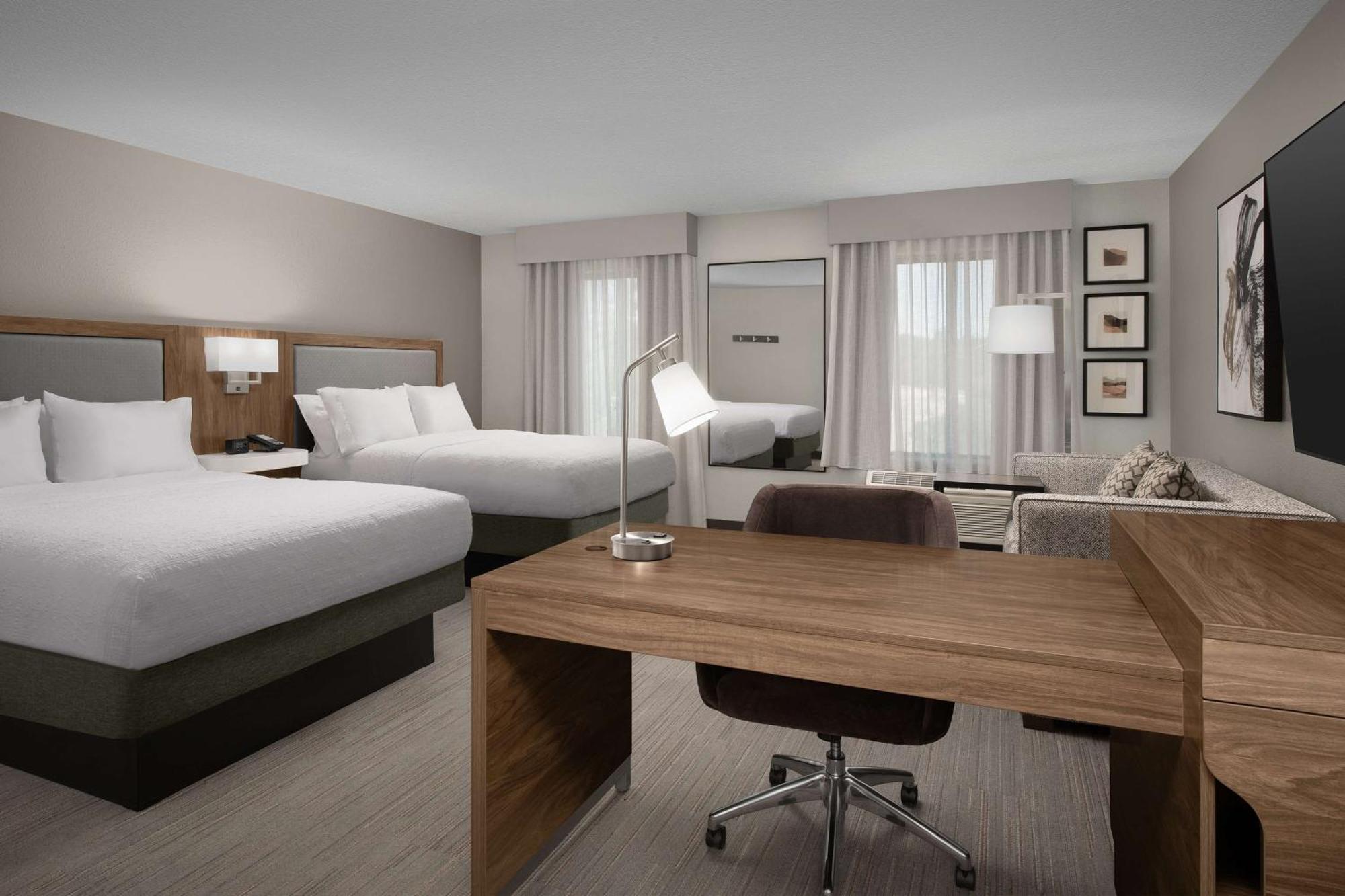 Hampton & 3* Paso Robles