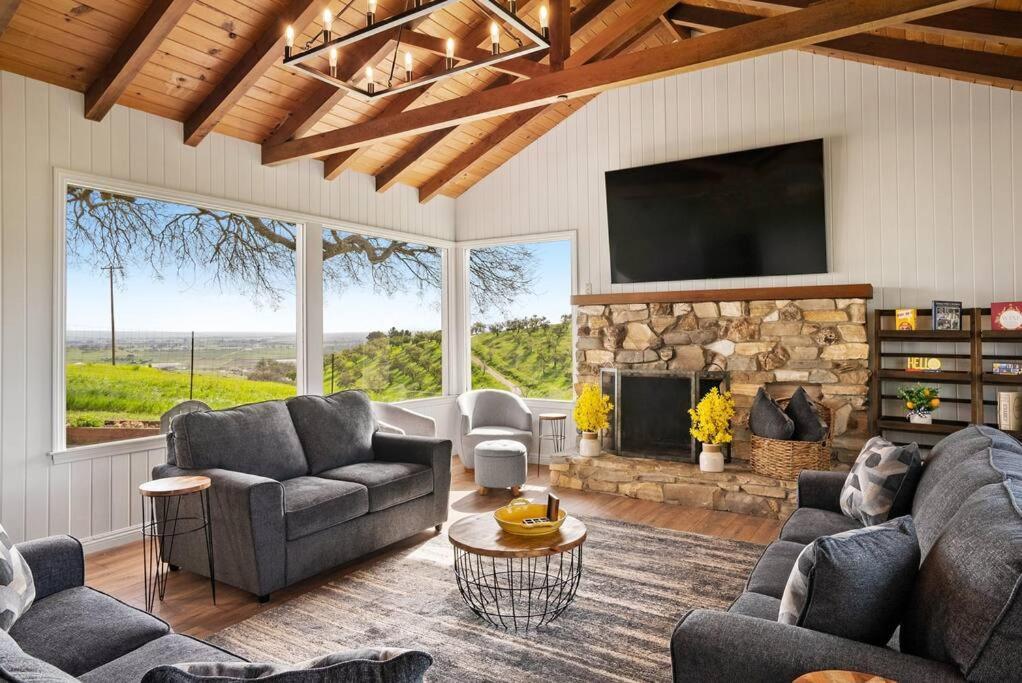 Vina Vista Estate With Heated Pool & 360 Views Villa Paso Robles