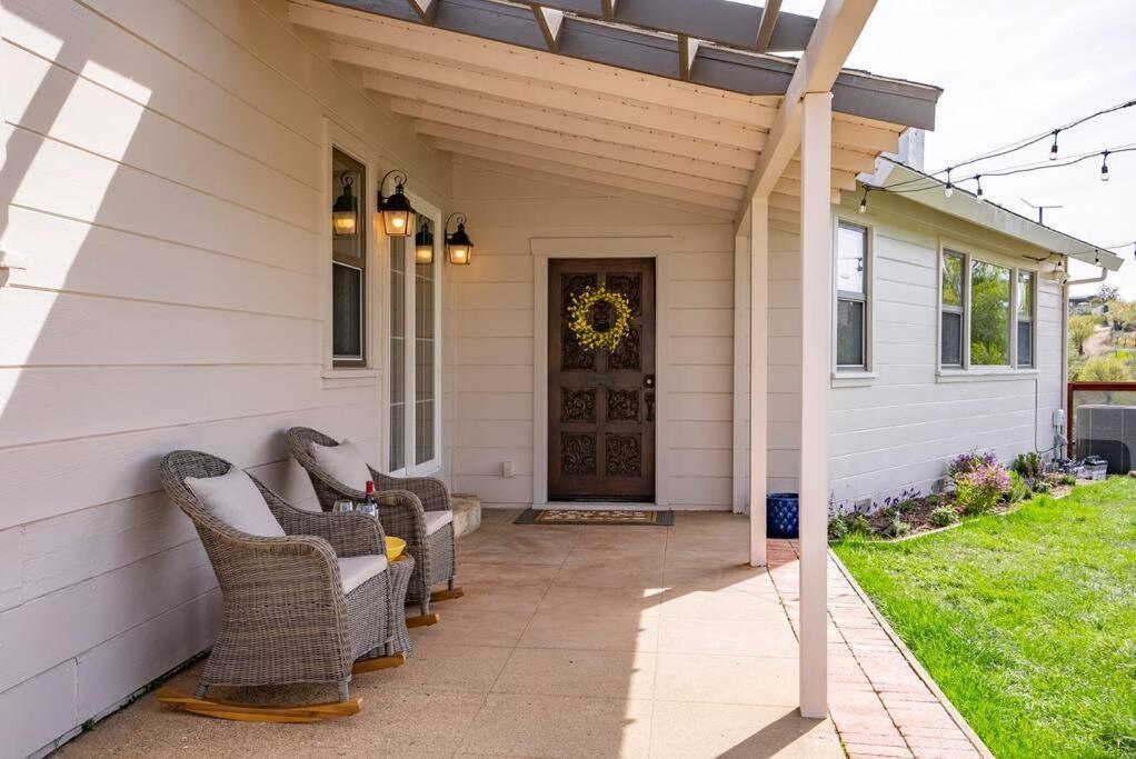 Vina Vista Estate With Heated Pool & 360 Views *
