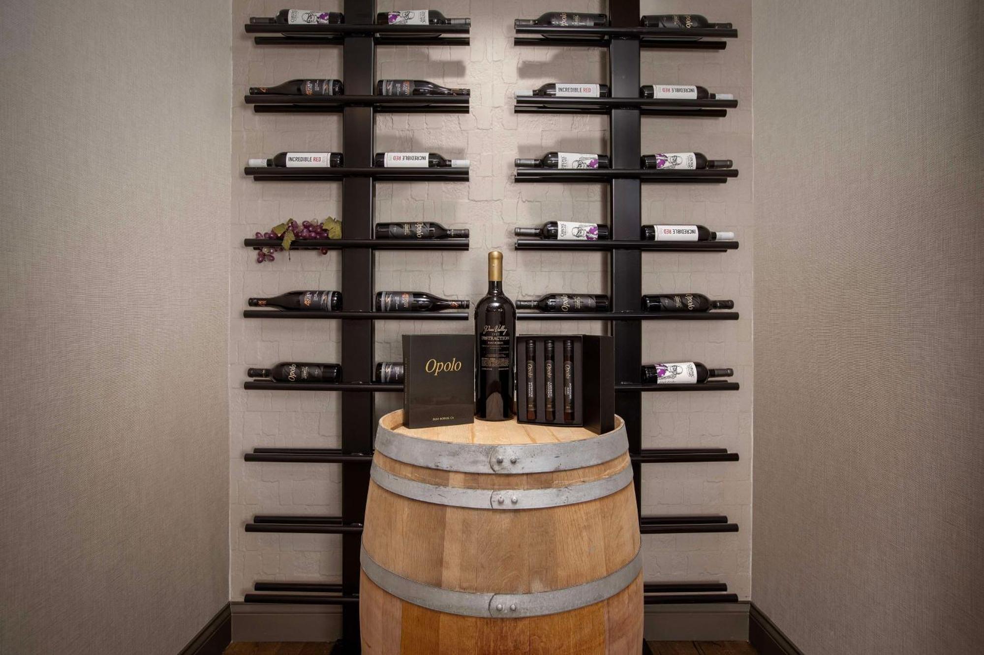 Hampton & 3* Paso Robles
