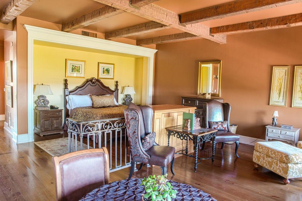 Bed & Breakfast Calipaso Winery & 4*