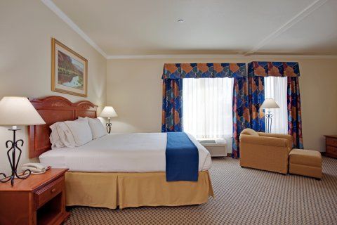 Express & - By Ihg 3*