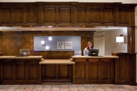 Express & - By Ihg