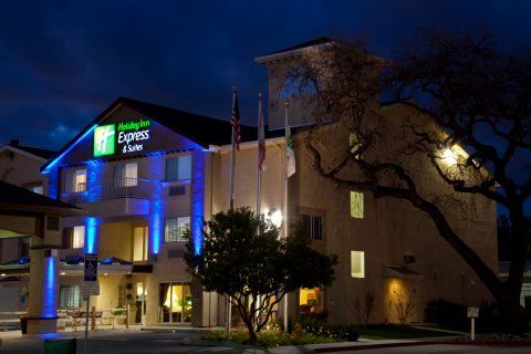 Express & - By Ihg Hotel 3*