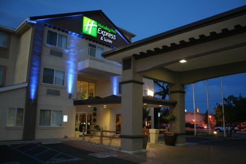 Hotel Express & - By Ihg 3*