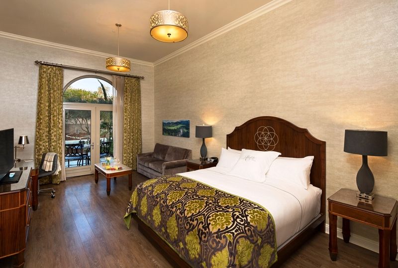 Allegretto Vineyard Hotel