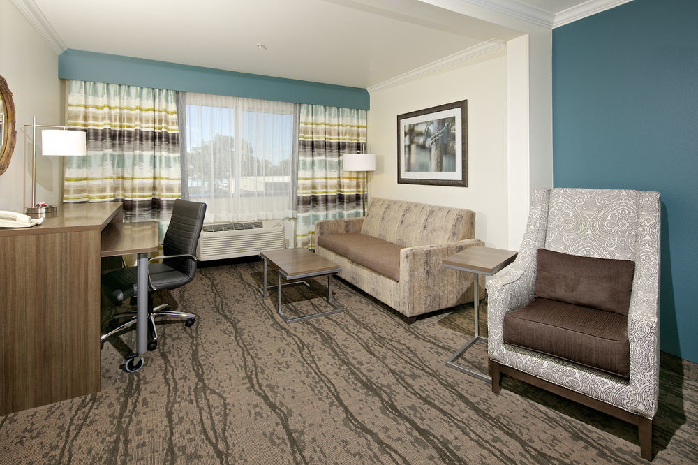 Express & - By Ihg 3* Paso Robles