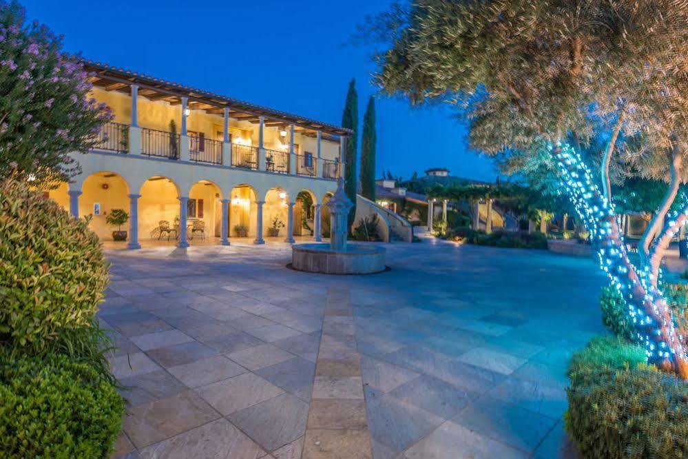 Calipaso Winery & 4*